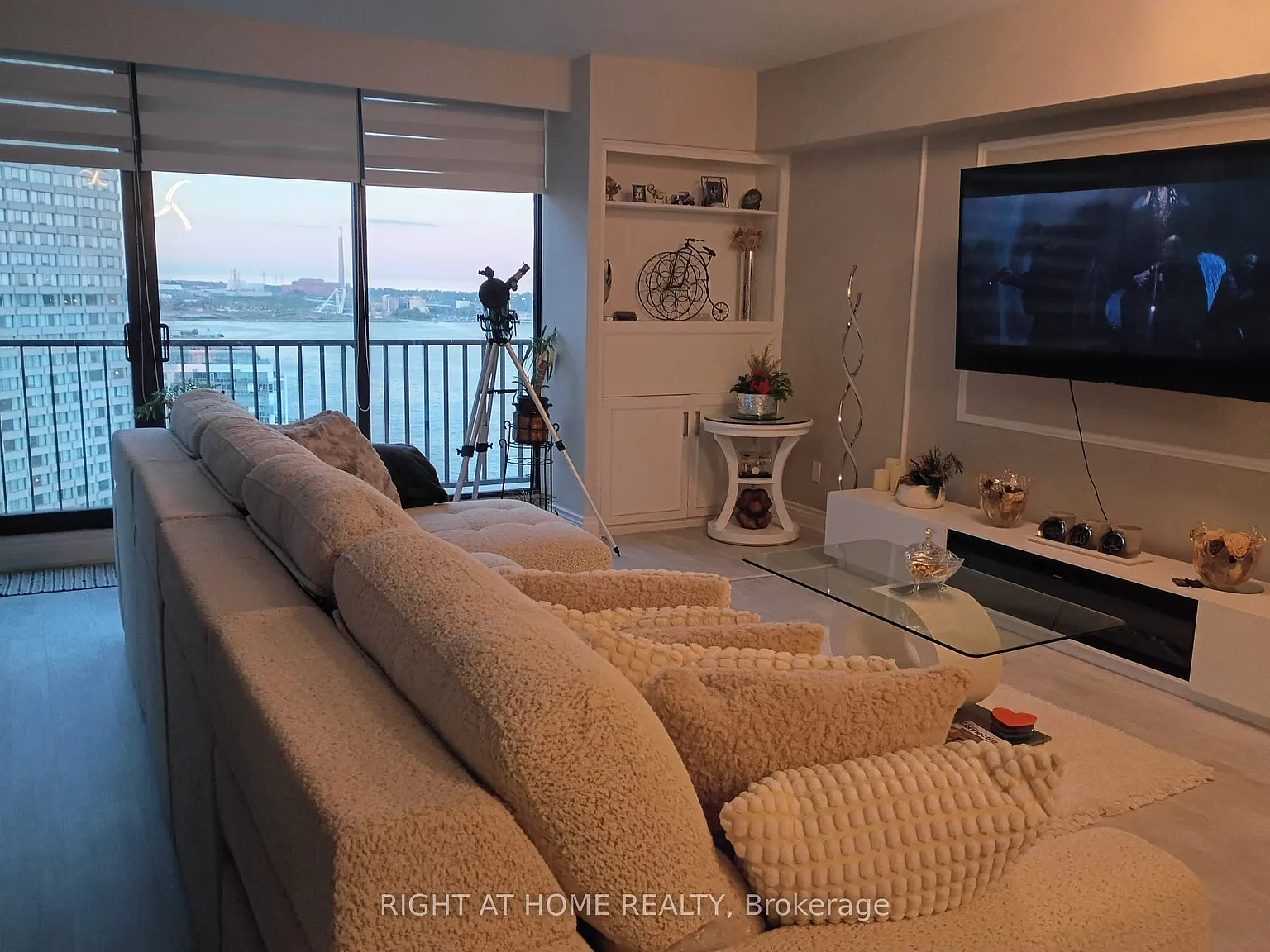 1 bed, $6,499 — Photo 4
