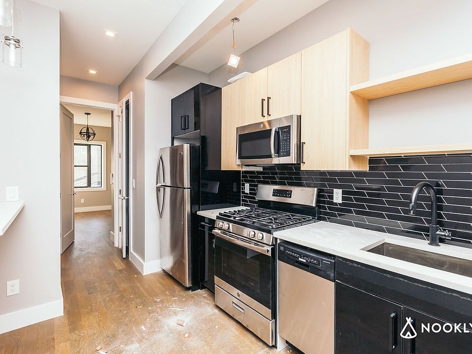 1st image of 239 Montrose Ave #3A