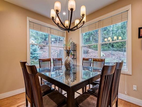 5th image of 7110 Coronation Cir