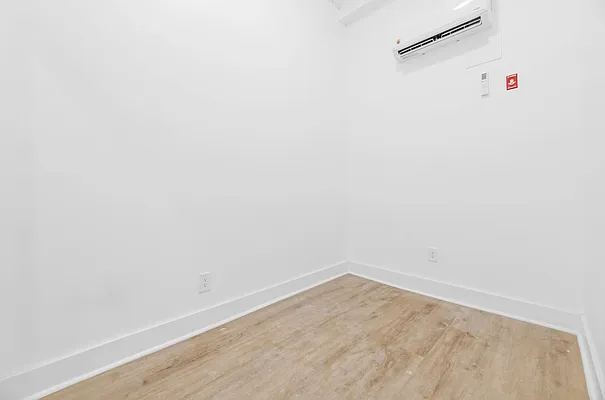 Rented by REAL New York | media 14