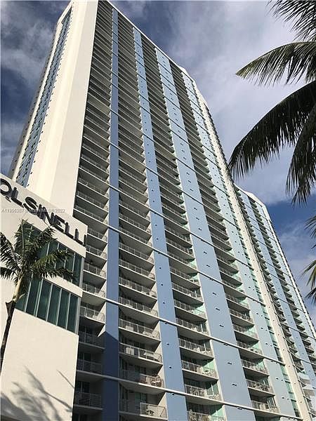 1st image of 325 Biscayne Blvd #18