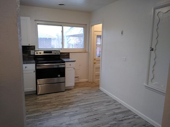 2nd image of 5115 W Warren Ave