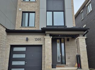 1395 Shevchenko Blvd, Oakville, ON L6M 5P3