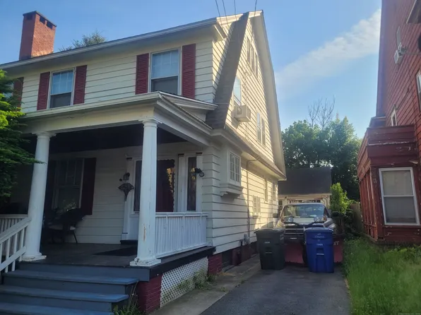 129 Elmwood Place, Bridgeport, CT 06605