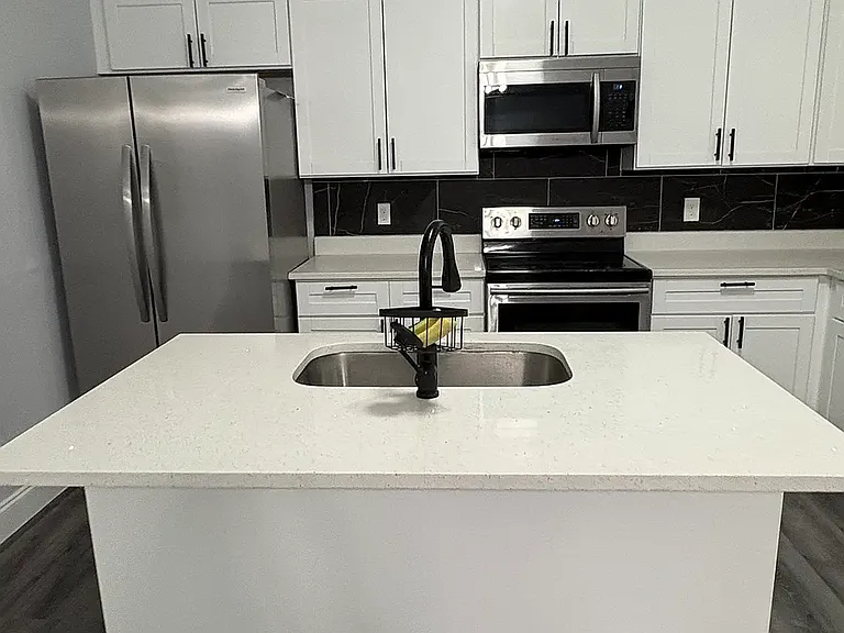 648 Pyramid Ave — Photo 10