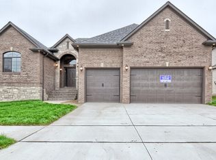 60459 Stonecrest Dr, Washington, MI 48094