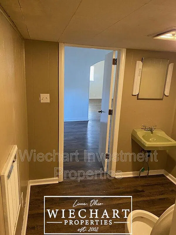 4 bed, 2.0 bath, 2000 sqft, $1,595 — Photo 3