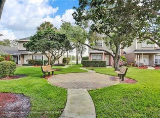 12141 NW 36th Pl, Sunrise, FL 33323