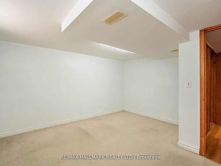 104 Highland Park Blvd — Photo 11