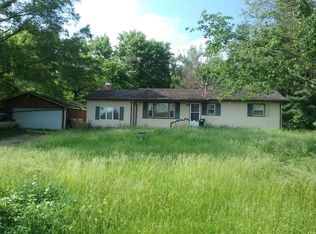 12044 Oakton Rd, Savanna, IL 61074