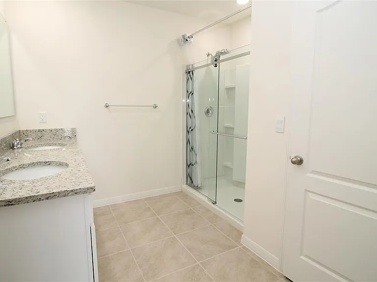 9488 Black Walnut Dr — Photo 11