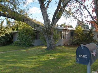 8439 Elphick Rd, Sebastopol, CA 95472