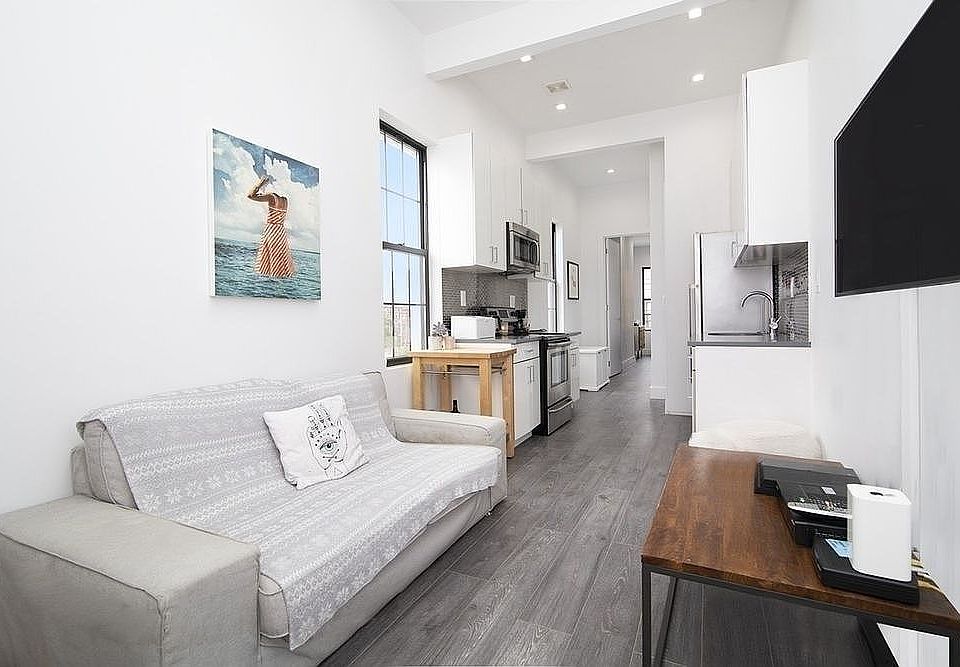 1st image of 238 Wyckoff Ave #2L