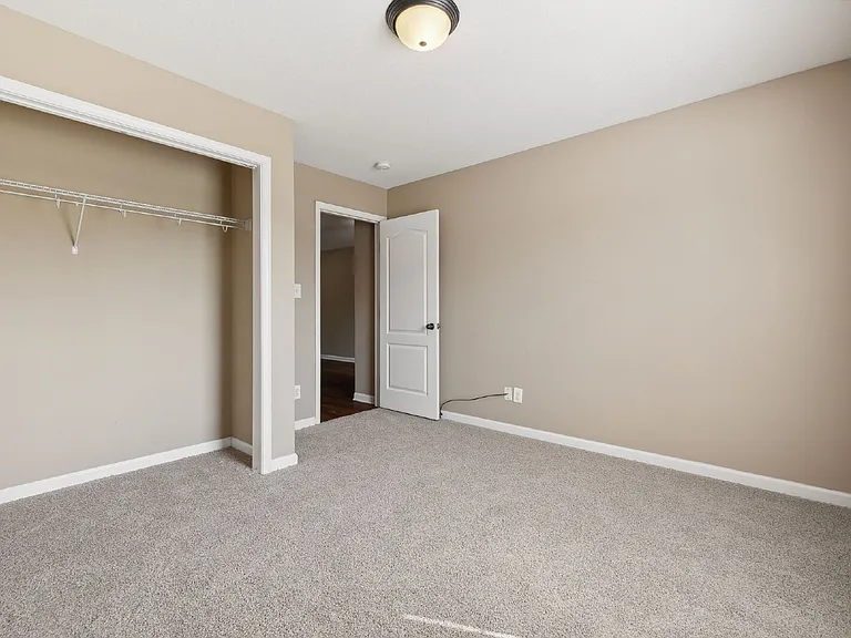 1723A Thistlewood Dr — Photo 17