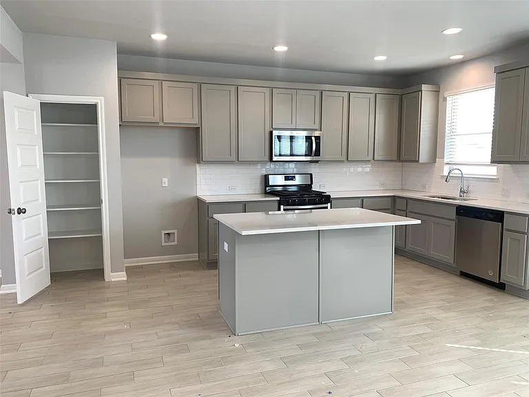 2948 Sage Ranch Dr — Photo 6
