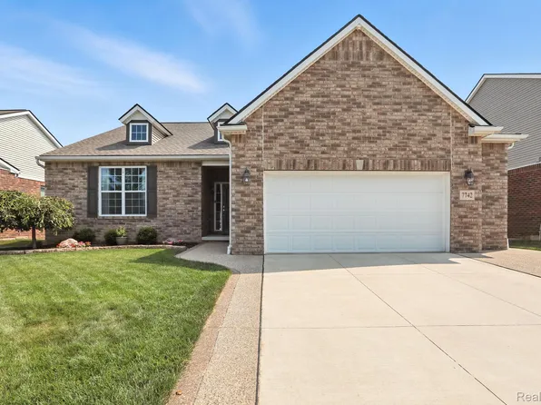 7742 Gannon, Utica, MI 48317