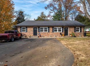 255 Wildwood Dr, Bristol, TN 37620