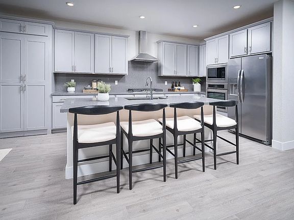 2nd image of 458 Duckhawk Cir