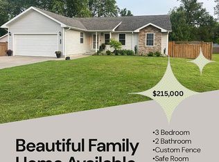 1695 W Hickory St, Nevada, MO 64772