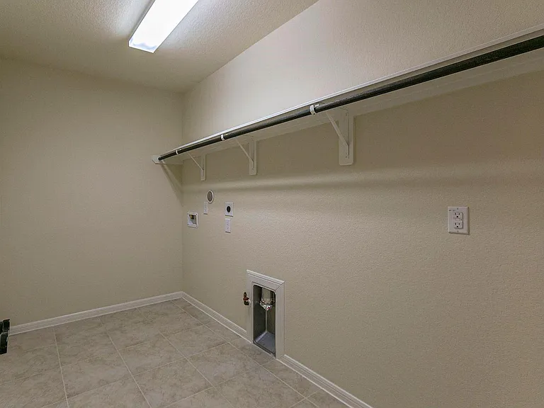 2919 Iris Gable Ct — Photo 30