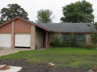 313 August St, Schulenburg, TX 78956