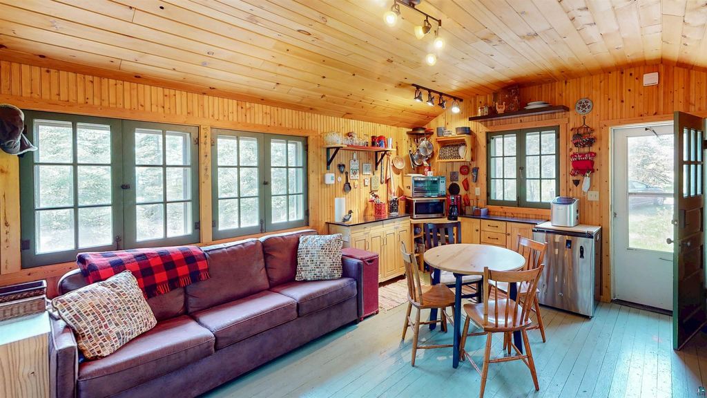 4635 Highway 61 E, Hovland, MN - View 4