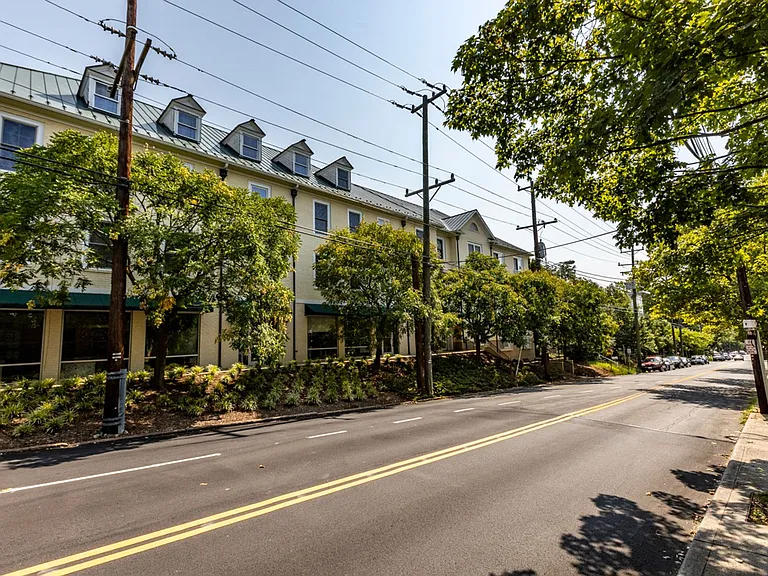 1001 Market St E #10 — Photo 3