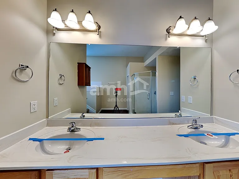 338 Calebs Ct — Photo 12