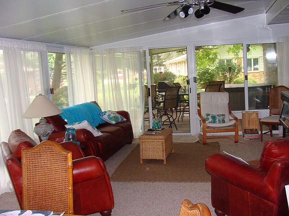 heat/cooled sun room