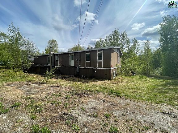 3rd image of 1220 Gilmore Trl