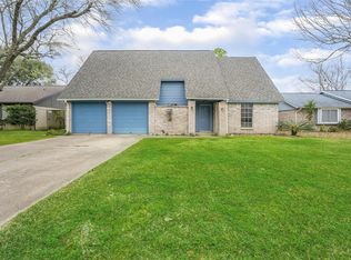 905 Noreda St, Angleton, TX 77515