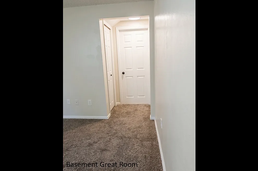 4 bed, 1685 sqft, $2,245 — Photo 3
