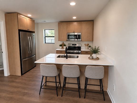 2nd image of 22013 Springbrook Ave #5
