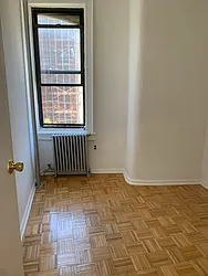 Rented by M.Grossman R.E. Management