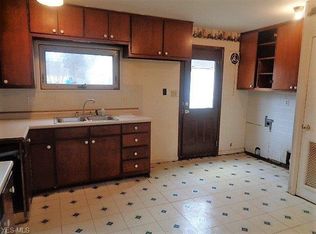 165 Fairpark Dr, Berea, OH 44017