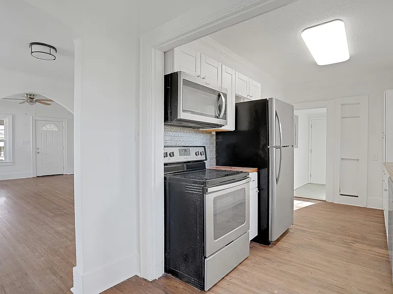 409 Booth Rd — Photo 4