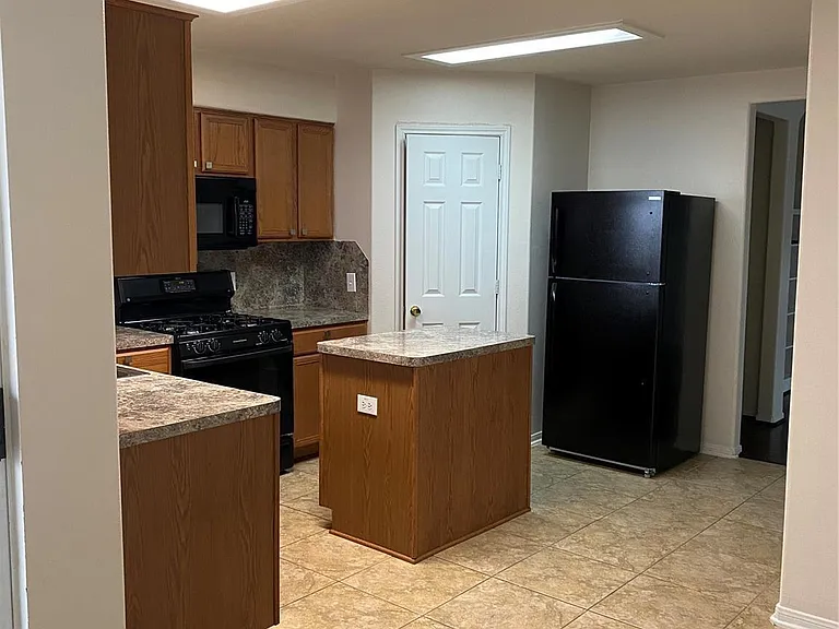 22531 Goss Spring Ct — Photo 8