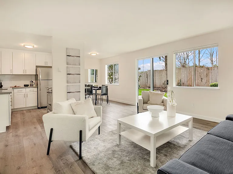 Northview Terrace — Photo 9