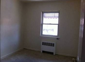 3rd image of 3029 Ely Ave