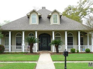 1435 Notting Hill Dr, Baton Rouge, LA 70810