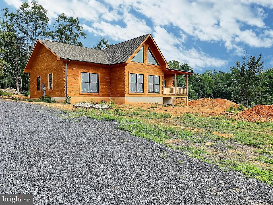 1st image of 934 Fairview Cir