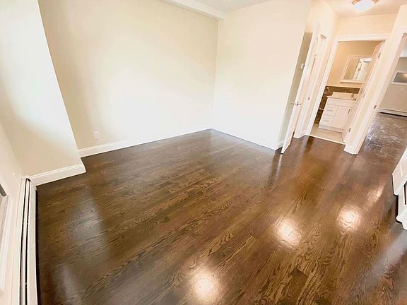4th image of 26-26 18th St #4D