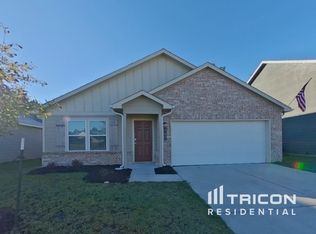 17632 Cedar Crest Dr, Conroe, TX 77306