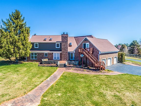 5th image of 22404 Rolling Hill Ln