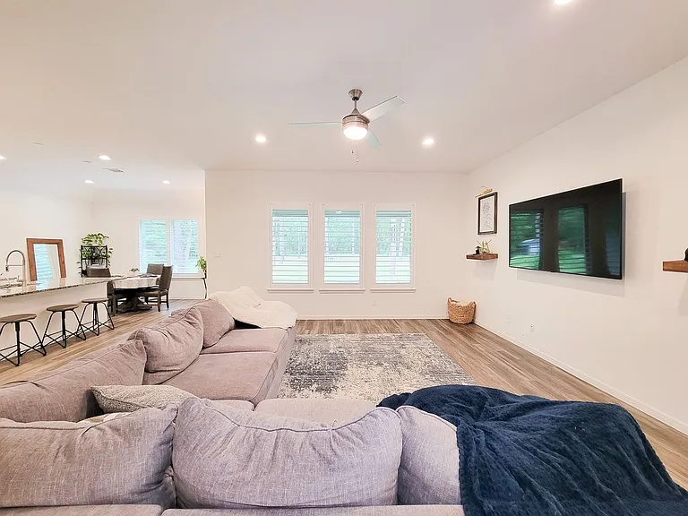 129 Jim Hall Ln — Photo 6
