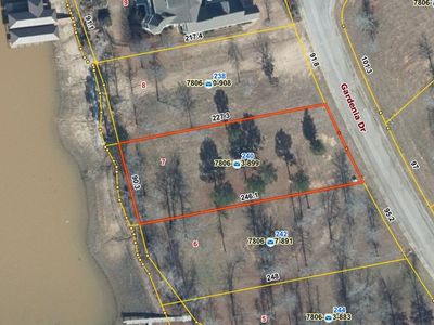 240 Gardenia Dr, Ninety Six, SC, 29666