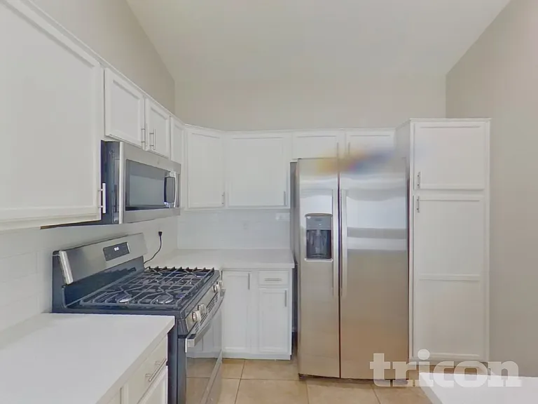 40907 W Robbins Dr — Photo 6