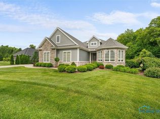 3963 Timber Valley Dr, Maumee, OH 43537