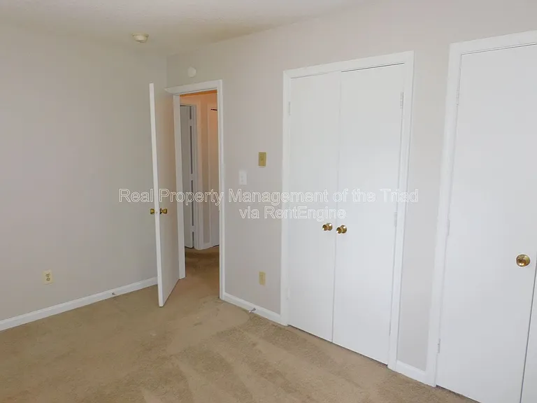 2006 Creekwood Dr — Photo 10