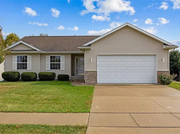 2403 49th Street Ct, Marion, IA 52302